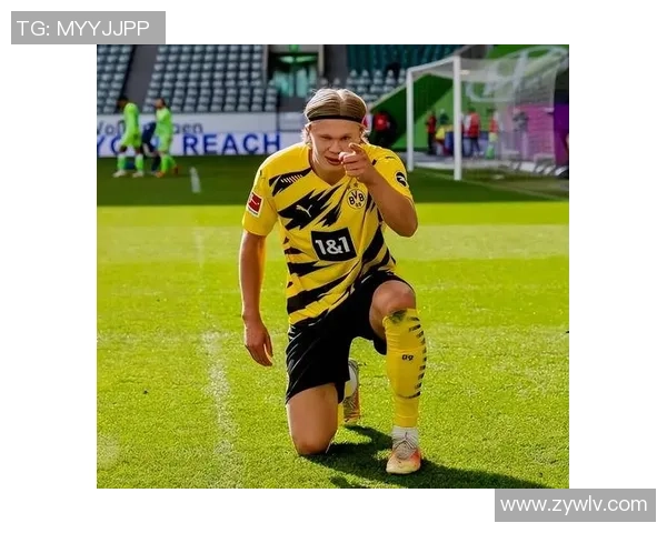 足球明星踢球时的时尚穿搭指南让你成为场上最靓的仔