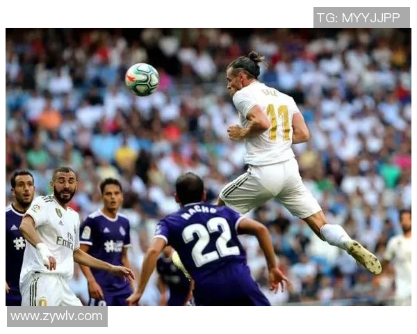 足球明星Nina的精彩瞬间与独特动作解析